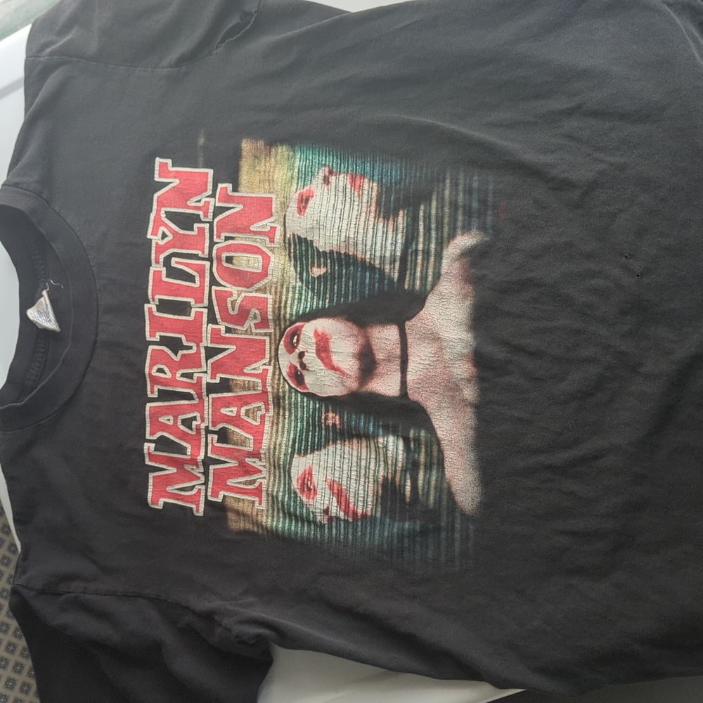 Marilyn Manson 1990's sweet dreams are made of this t-shirt.